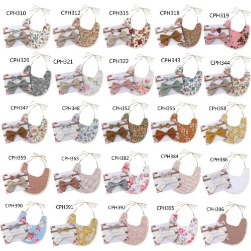 1 Set Baby Printing Bowknot Headband Bibs Set Double Sided Soft Cotton Feeding Saliva Towel Bandana Scarf Hair Band Kit