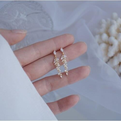 2020 New Fashion Womens Earrings Temperament Delicate Elegant Zircon Drop Dangle Earrings for Women Wedding Party Jewelry Gifts