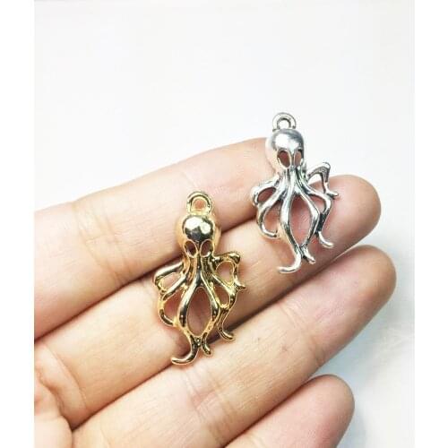Eruifa 20pcs 26*17 Nice Octopus Zinc Alloy necklace,earring bracelet jewelry DIY handmade old and Burnished silver