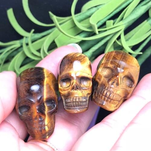 3Pcs Natural stone skull figurine Crystal Carved statue Realistic Feng shui healing Home Ornament art collectible