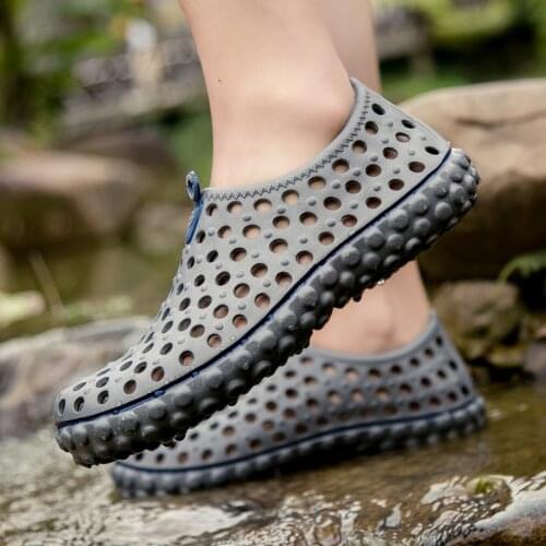 Mens Summer Hollow Out Breathable Beach Sandals Casual Outdoor Slippers sandals men male 2020