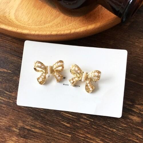 Simple Temperament Pearls Cute Clip on Earrings Women Bowknot Korean Earrings