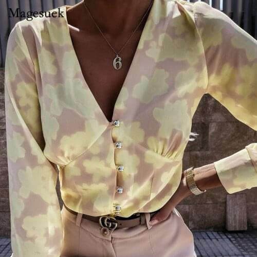 2021 Autumn Detail Exquisite Explosion Ladies Blouse Commuter Pleated V-neck Lady Shirt Long Sleeve Blusas Mujer De Moda 15491
