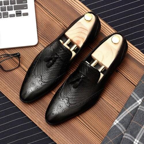 Brand mens leather shoes genuine leather oxford shoes for men luxury dress shoes slip on wedding brogues shoes flat driving Shoe