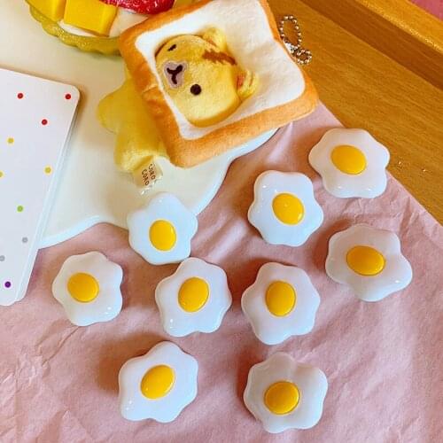 2021 New Japanese Animation Style Fried Egg Geometric Brooch Handbag Decorations Lovely Maiden Brooch Jewelry Wholesale