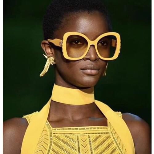 The new big frame retro sunglasses colorful frames catwalk street shooting gradient fashion Womens special glasses uv400 oculos