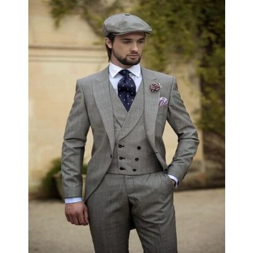 2018 Vintage Grey Mens Suits Peaked Lapel Wedding Suits For Men Groom Tuxedos for men One Button Suit (Jacket+Pants+vest)