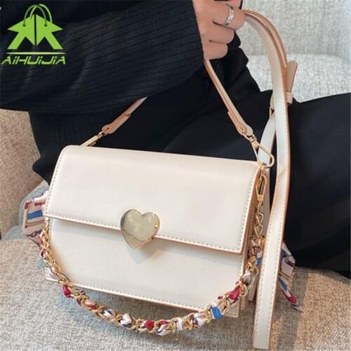 2021 New Fashion Women Shoulder Handbags Solid Color Heart Buckle Casual Crossbody Bags Luxury High Quality Chain Messenger Bags