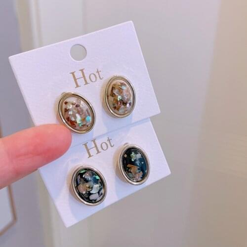 New Bohemian Vintage Metal Resin Shell Stud Earrings for Women Charm Geometric Round Stud Earring Party Jewelry Accessories