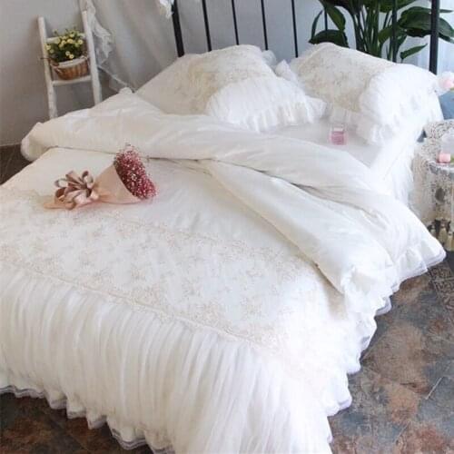 European Elegant Princess Room Cotton Bedding Sets Lace Duvet Cover Bed Skrit Pillow Case 4pcs White Emboridered Bed Comforters
