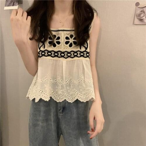 In Summer, Take A Short Bottoming Shirt, Small Suspenders, Thin Vests, Womens Wear, A Small Fashion, and Wear French Tops