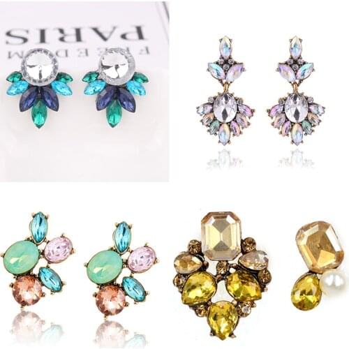 LUBOV 2019 Crystal Flower Drop Earrings for Girls Bohemian Party Cute Gift Dangle Earrings Women Wedding Trendy Jewelry