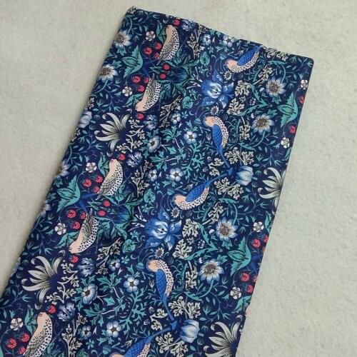 Pretty Bird Red Strawberry Printed Cotton Fabric 50x160cm Animal Fabric Patchwork Cloth Dress DIY Sewing Quilting Home Decoratio