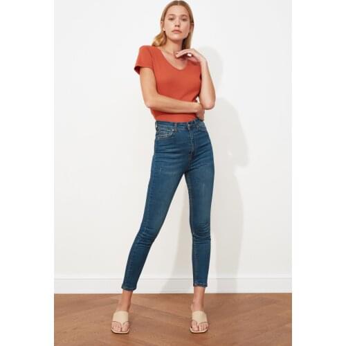 Trendyol Yıpratmalı High Waist Skinny Jeans TWOAW21JE0517