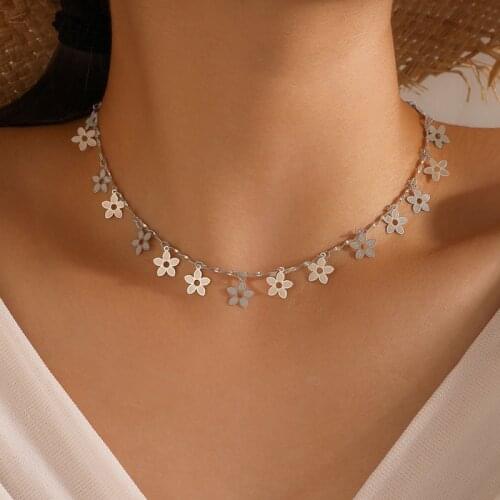 HuaTang Bohemian Flower Choker Necklace for Women Charms Alloy Handmade Tassel Clavicle Chain Jewelry Accessories Collar 15738