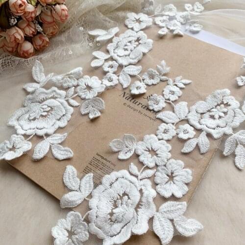 1 pair/package Cotton thread embroidery lace mirrored flowers DIY wedding veil accessories Off white