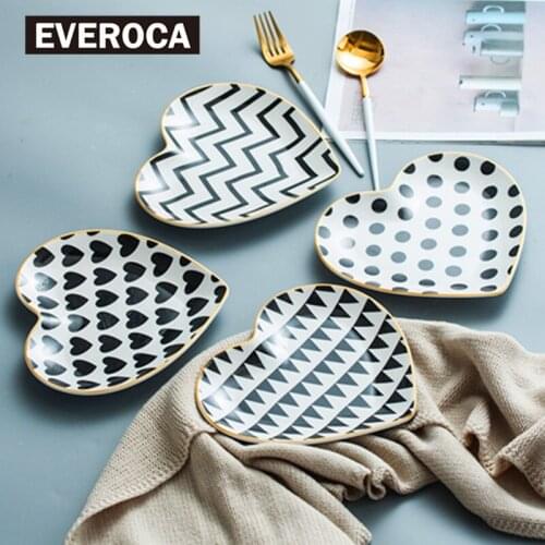 Small pottery Nordic gold ceramic dinner plate Black and white heart-shaped breakfast plate Fruit snack plate tableware