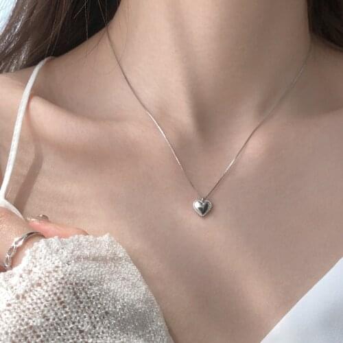 Korean Simple Silver Color Heart Pendant Necklaces Fashion Fine Clavicle Chain Chokers Short Necklaces For Women Jewelry Gifts