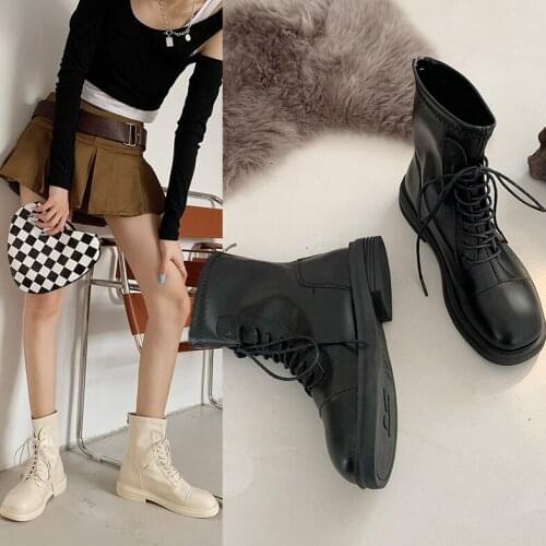 2021 new style fashion hot sale medium tube thick bottom boots trend British style casual womens boots large size 9 40