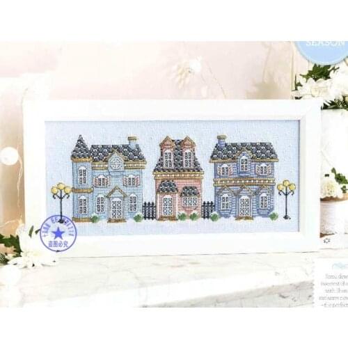 Gold Collection Lovely Counted Cross Stitch Kit Home for Christmas Cottage Village Town House dim