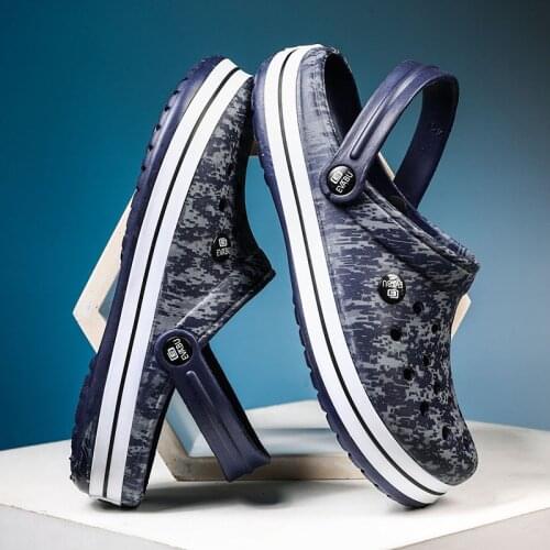 Men Sandals New Breathable Beach Men Shoes Clogs Casual Clog Shoes Flip Flops Wholesale Sandalia Masculino Adulto