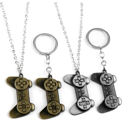Video Game Controller Key Chain Necklace Vintage Metal Pendant Necklaces for Women Men Party Club Bar Jewelry Boyfriend Gift