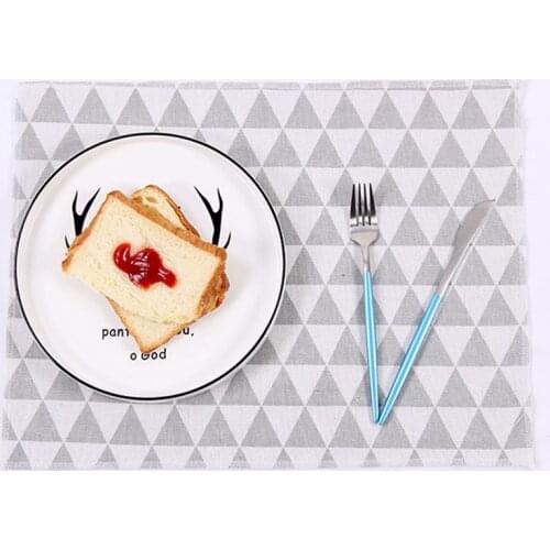 A Napkins Simple Design Tableware Kitchen Tool 1PC Japanese Fashion Style Plaid Cotton Placemat Fabric Table Mats