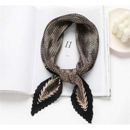 2021 New Fashion Crinkle Square Scarf for Hair Print Silk Shawl Headband Head Wraps Neckerchief Female Foulard Hijab Bandana