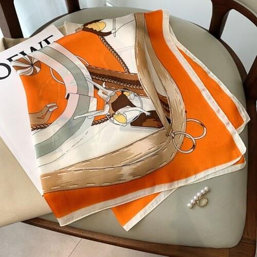 2021 Autumn Popular Sunscreen Square Towel Fashion New Silk Scarves Luxury Stripe Print Kerchief Female 70X70CM Dustproof Shawls