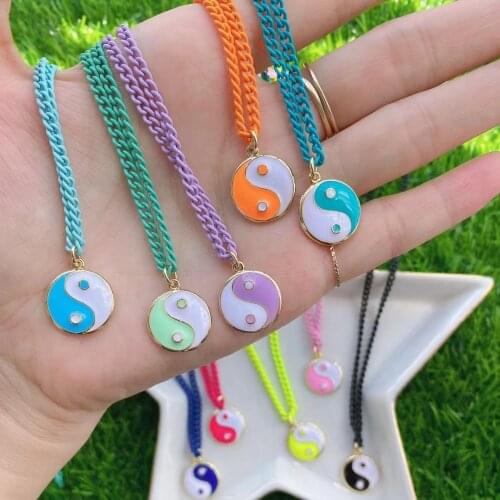 5Pcs 2021 Latest Enamel Yin Yang Tai Chi Pendant Necklaces Round Charm Cuban Chain Women Jewelry Fashion Gift
