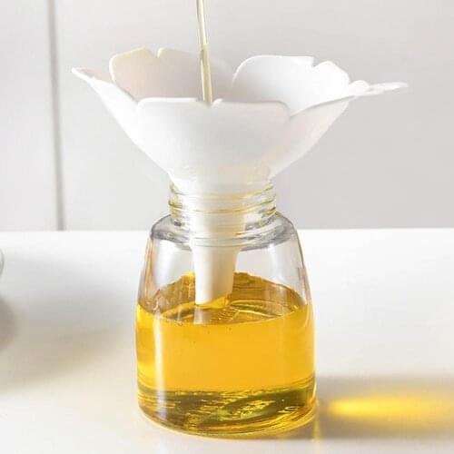 2Pcs/Set Plastic Funnels Creative Portable Nice-looking Powder Funnels Oil Hoppers Liquid Dispensers for Home