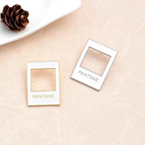 Fashion Simple Geometric Hollow Frame Metal Enamel Brooch PANTONE Badge Creative Unique Design Pin Lapel Backpack Jewelry Gift