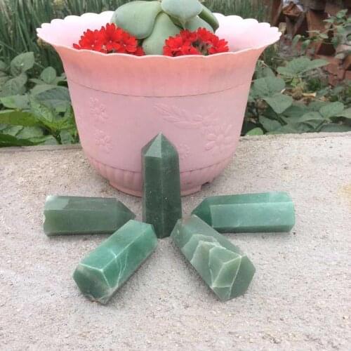 5pcs Queer 100% Natural Green Aventurine Crystal Gemstone Wand Unartificial Chakra Ablaze Stone As Christmas Decorations