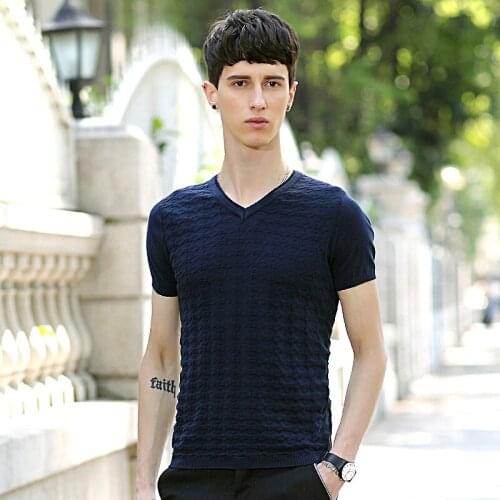 2018 Summer New Men Slim Fit Thin Solid Blue T-shirt Short Sleeve Knitted Sweater Fashion Male Casual Tops Tees Mens Clothes