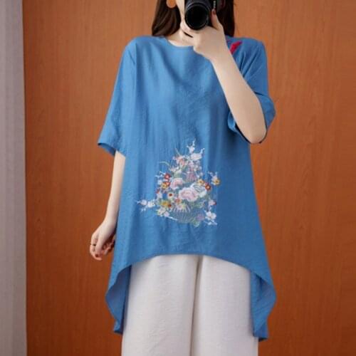 Oversized Women Summer Casual T-shirts New Arrival 2021 Simple Style Vintage Floral Embroidery Loose Female Tops Tees S3415