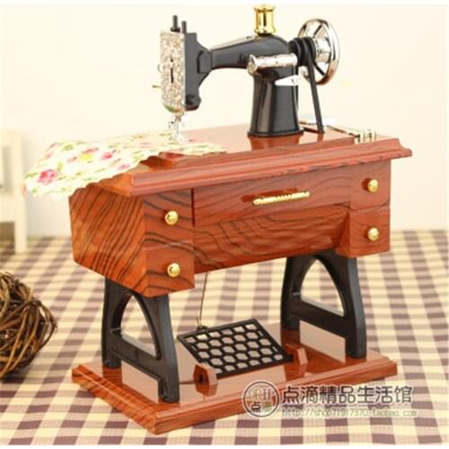 Creativity Sewing Machine Music Box Classic Musical Box Tabletop Ornament Home Retro Sewing Clockwork Music Box Birthday Gift
