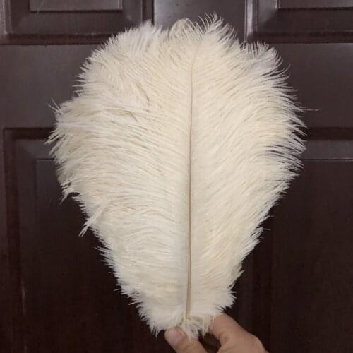 50pcs beige Colour Dyed Ostrich Feathers 15-20cm 30-35cm length Ostrich drabs Feather for wedding flowers decorations carnivals