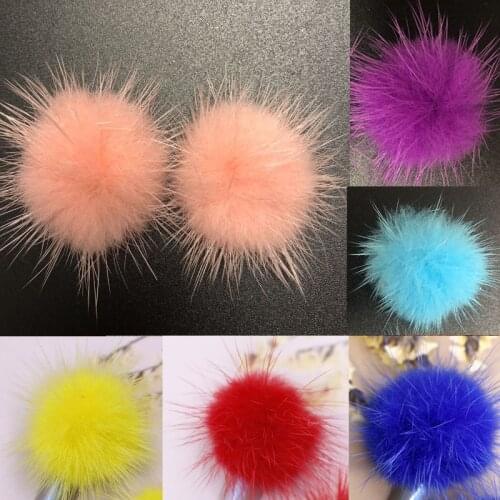 5PCS/Pack Cute Fluffy Plush Ball 3D Nail Art Pompoms With Magnetic Nail Art Charms Removable Nail Supply Popular POM NAIL B9346