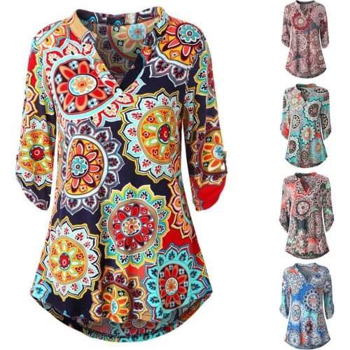 Summer Womens New Three-Quarter Sleeves Top National Elements Printed V-neck T-shirt