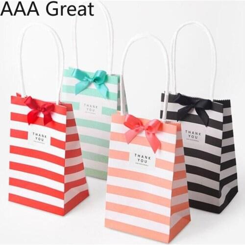 50Pcs/Lot Party Bags Kraft Paper Gift Bag With Handles Recyclable Loot Bag Wedding Party Baby Shower Decorations Supplies Gifts