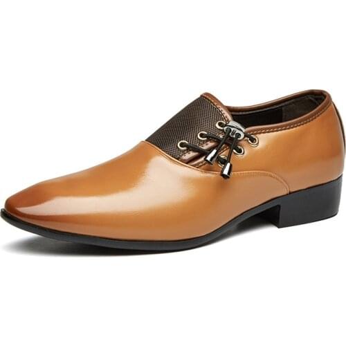 Mens High quality Patent Leather Shoes Zapatos de hombre Black Leather Soft Bottom Mens Dress Mens Flat Classic Oxford Shoes