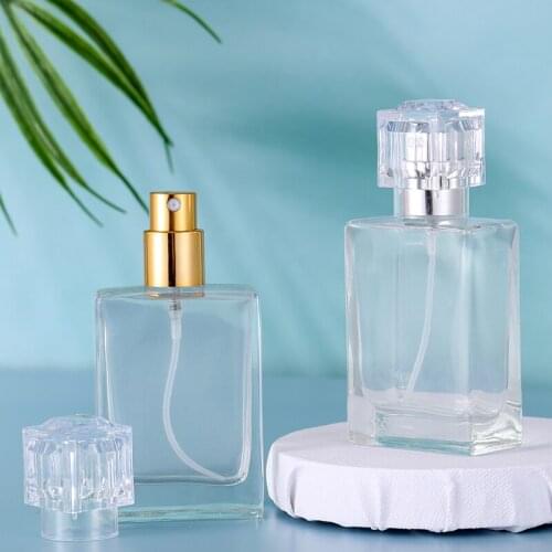 1Pcs 30Ml 50Ml Square Glass Spray Perfume Bottle Portable Refillable Mini travel Portable Cosmetic Container Gold Silver