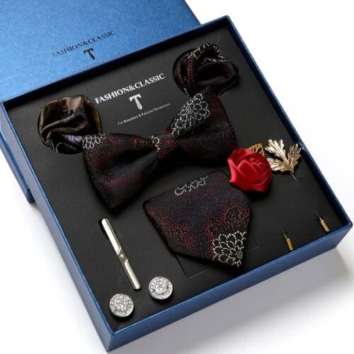 Gift box Packing Men Brand Luxury Necktie Pocket Square Wedding Mens Bowtie Silk Tie Set Cufflinks Tie Clips And Brooch Set