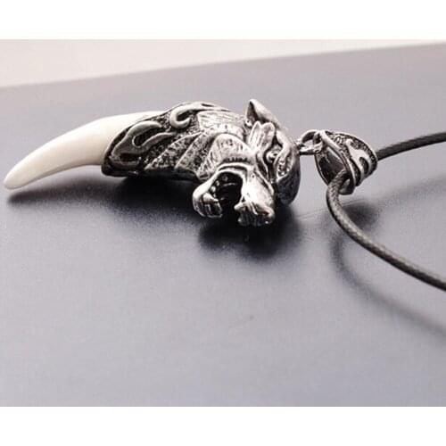 2021 FASHION! Wolf Heads Pendant Alloy Clavicle Chain Necklace Couple Jewelry NL-0795