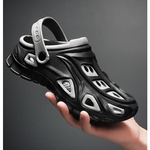 Crocks Hole Shoes Croc Men grey black Garden Casual Rubber Clogs For Men Male Sandals Summer Slides Croc Swimming Jelly Shoes