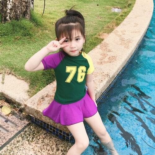 Wyoturn Anti-UV Short Sleeve Girlss Two-piece Swimsuit Summer Beach Sunscreen kids Swimwear With Swimming Cap 76 Numbers Print