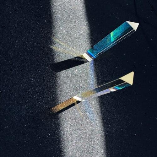 Right Angle Reflection Prism Experimental Optics Mitsubishi Mirror Children Students Look At Rainbow To Take Pictures