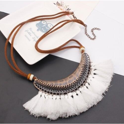 Trendy Retro Ethnic Bohemian Tassel Pendants Necklaces for Women Velvet Chain Choker Necklace Boho Party Jewelry Female