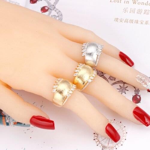 Bride Talk Fashion Vintage Cubic Zirconia Stackable Chic Rings for Women Jewelry Accessories Luxury Big Africa Retro Finger Ring