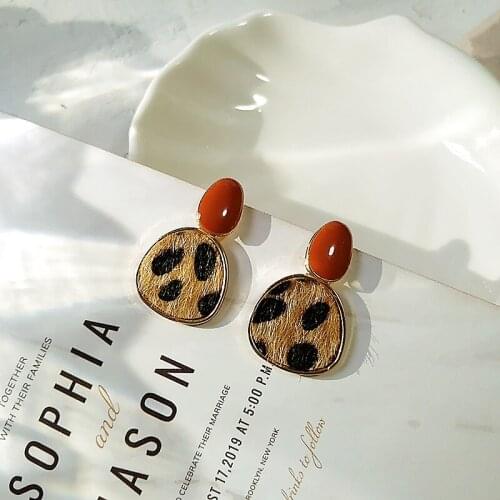 Temperament Needle Leopard Print Female Personality Domineering Earrings Fashion Earrings Plush Jewelry